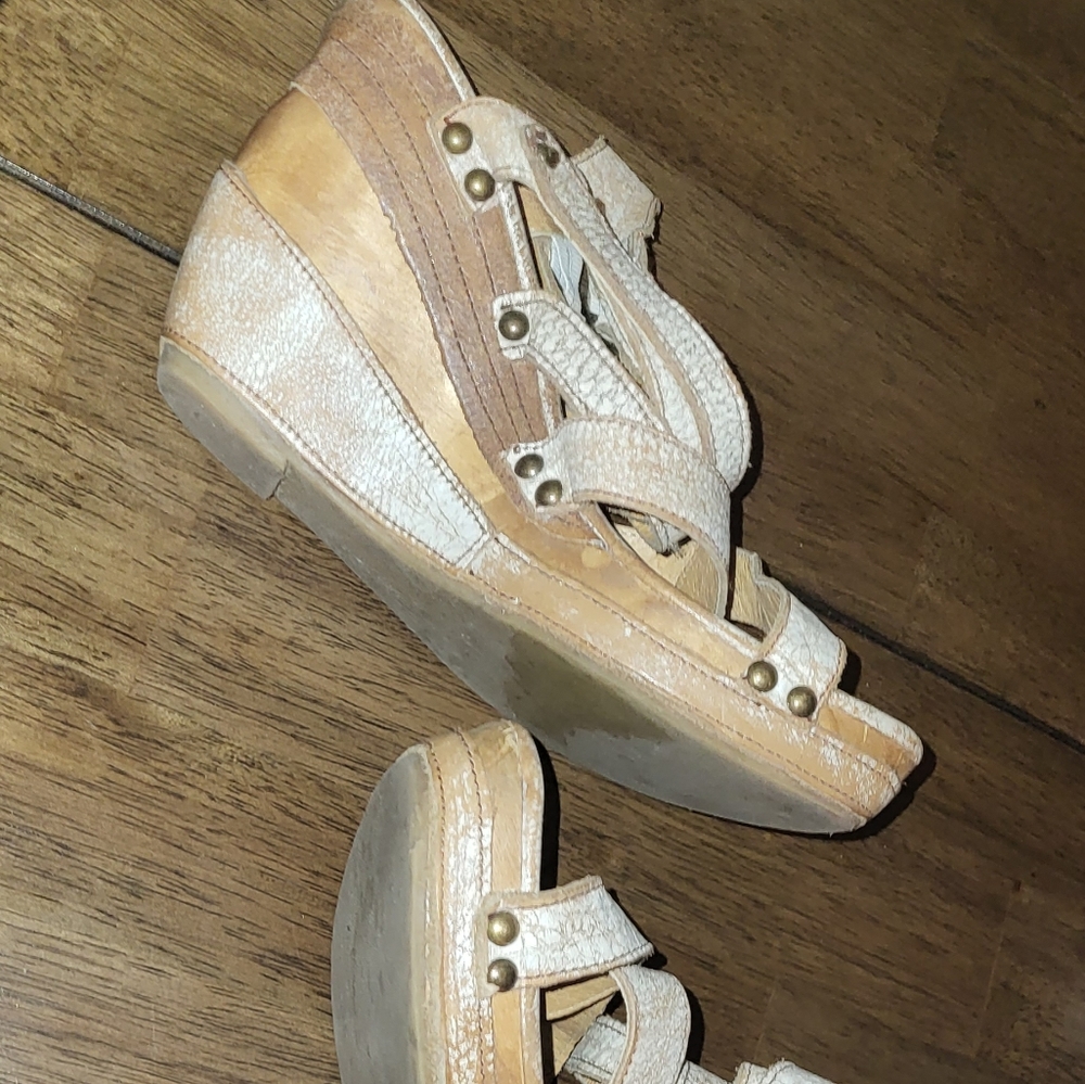 sandals - Picture 6 of 7